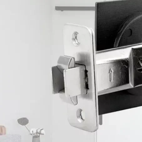 

Цинковый сплав, черный карманный дверной замок с двойным крючком, утопленный замок для раздвижной двери для ванных комнат, спален, кухонь, инструмент, аксессуары