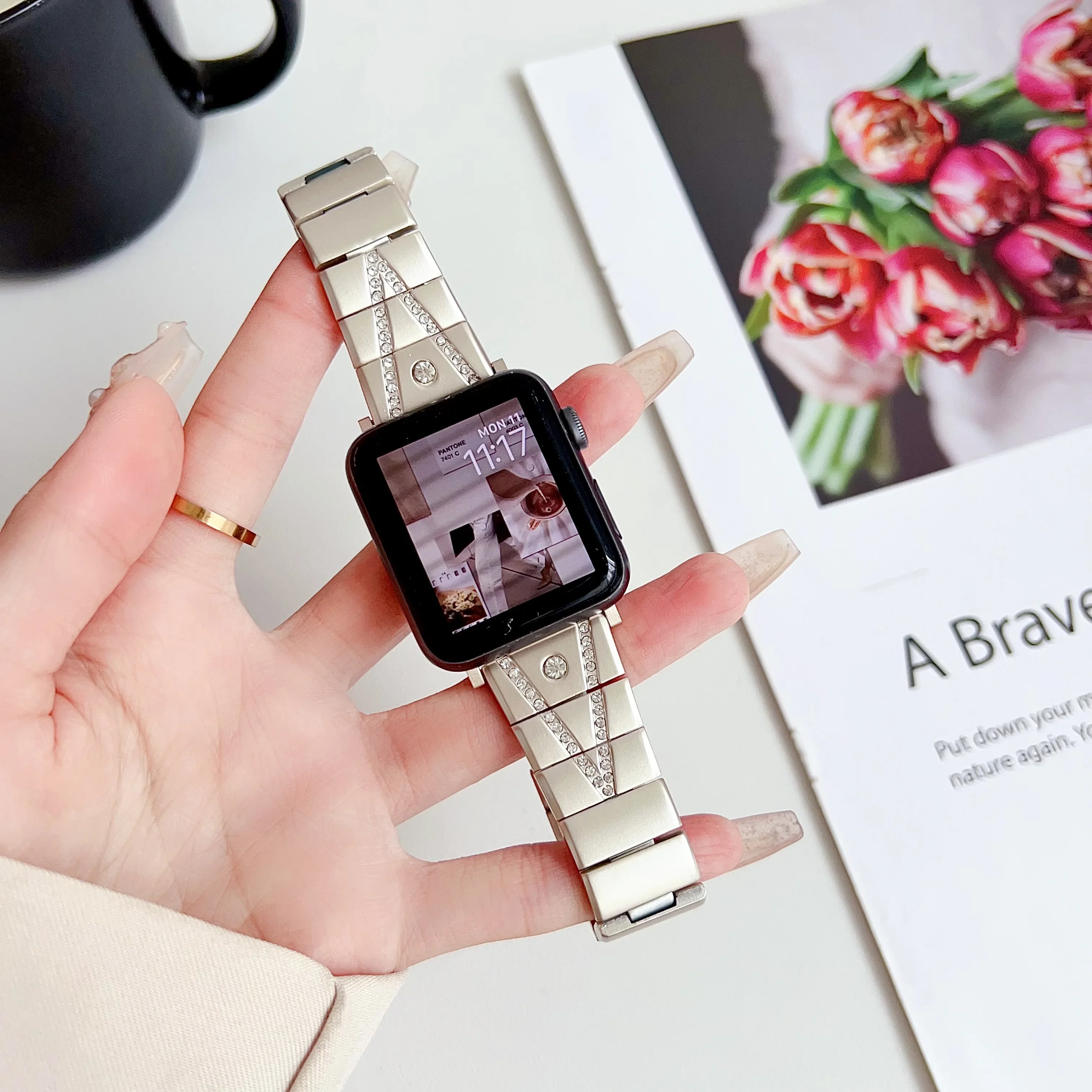 For apple watch ultra2 49mm45mm44mm42mm41mm40mm38mm popular V-shaped diamond inlaid metal butterfly buckle strap series987SE