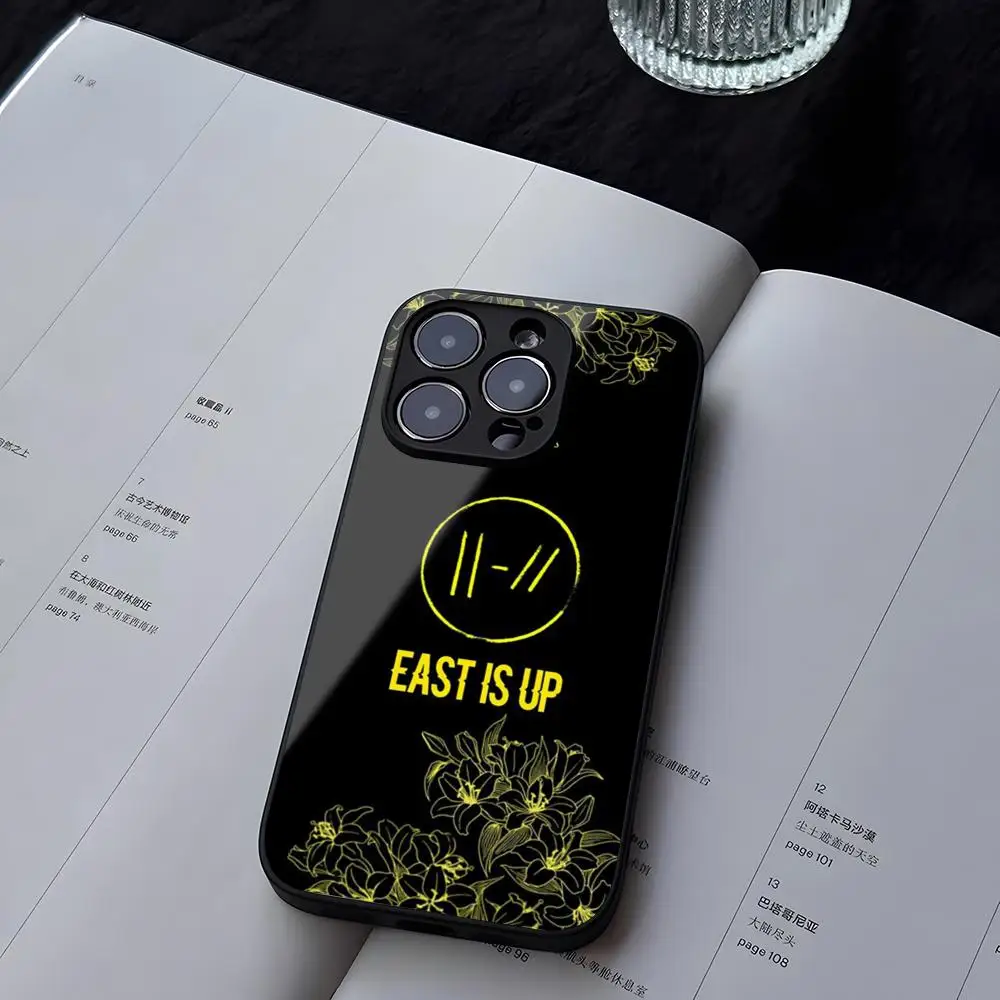 Twenty One Pilots Vidro Temperado para iPhone, 13, 14, 16, 12, 15, 11 Pro Max, Plus, Mini, X, XR, SE, 2020