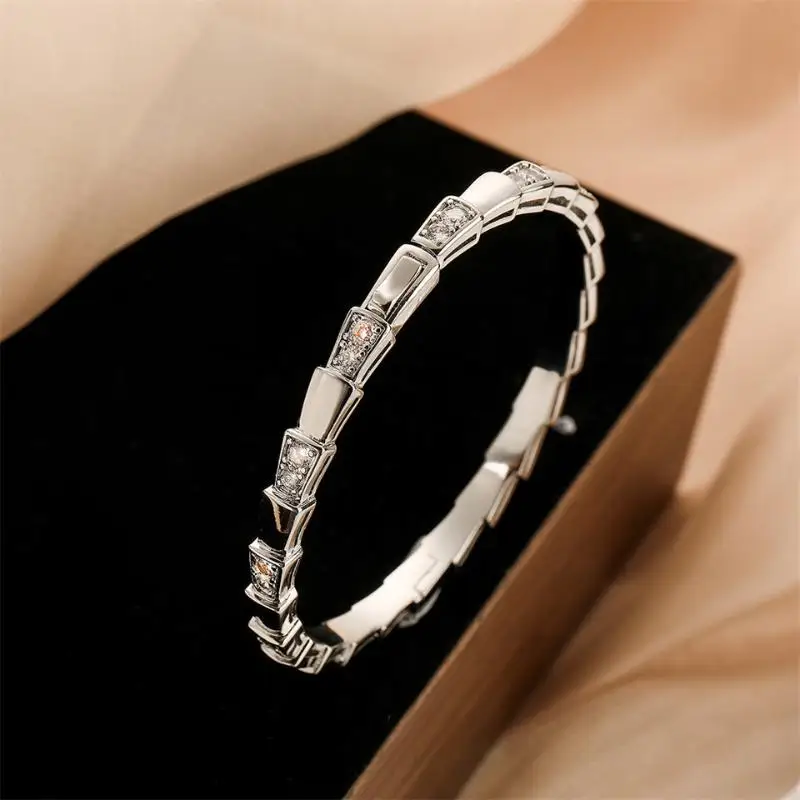 Korean New Exquisite Snake Bone Zircon Bracelet Elegant Fashion Simple Shiny Crystal Bracelet Women\'s Jewelry