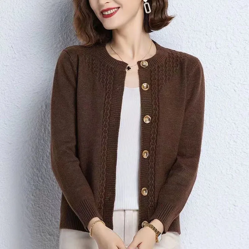 2023 New Autumn Fashion Solid Color Simple Round Neck Panel Button Knitted Cardigan Temperament Commuter Women\'s Loose Sweater