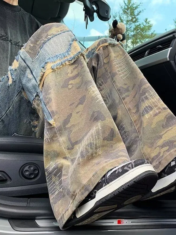 

Американские джинсы-клеш для мужчин в стиле High Street с камуфляжными вставками, свободного прямого кроя, весна-осень, молодежные модные джинсовые брюки