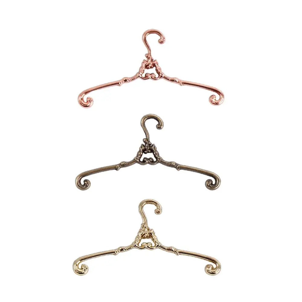 5Pcs Metal Clothes Hanger Windproof Retro Mini Coat Hanger Multi Functional 4/6.5cm Clothes Rack Dollhouse Furniture