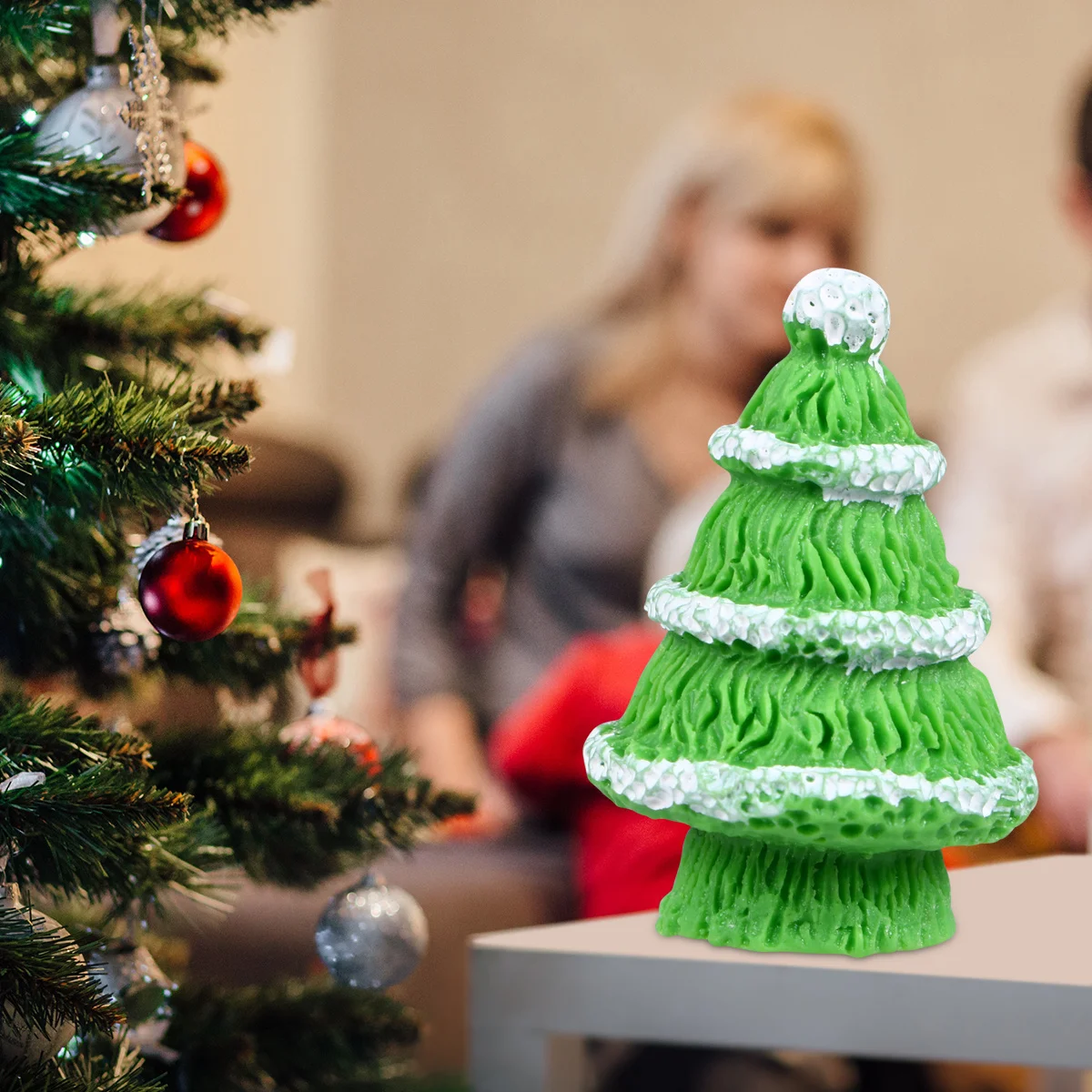 

8Pcs Christmas Tree Decorations Resin Miniature Landscape Crafts for Home Party Garden Bedroom Kitchen Holiday