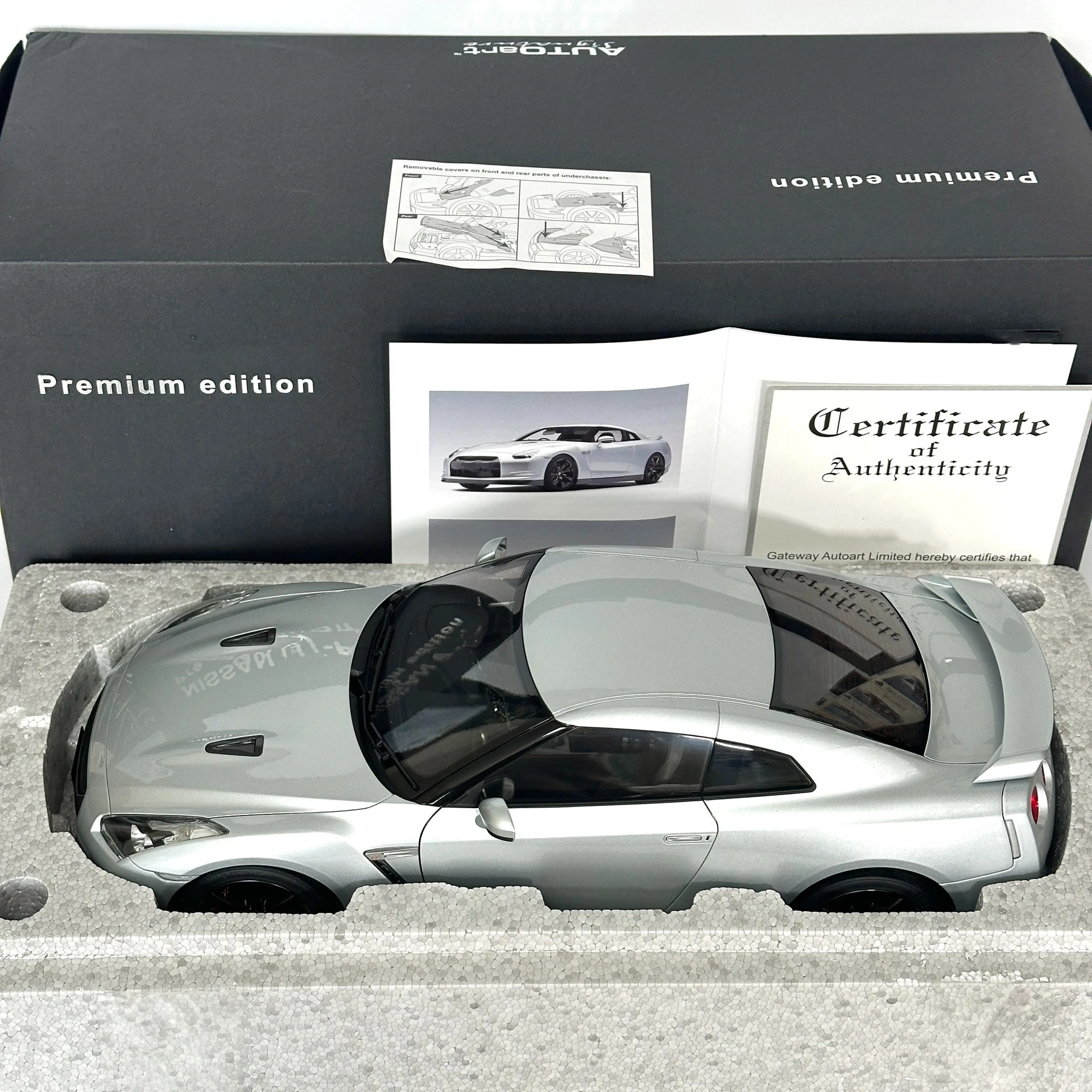 AUTOart 1:12 GTR R35 Silver Simulation Limited Edition All Open Alloy Metal Static Car Model Toy Gift