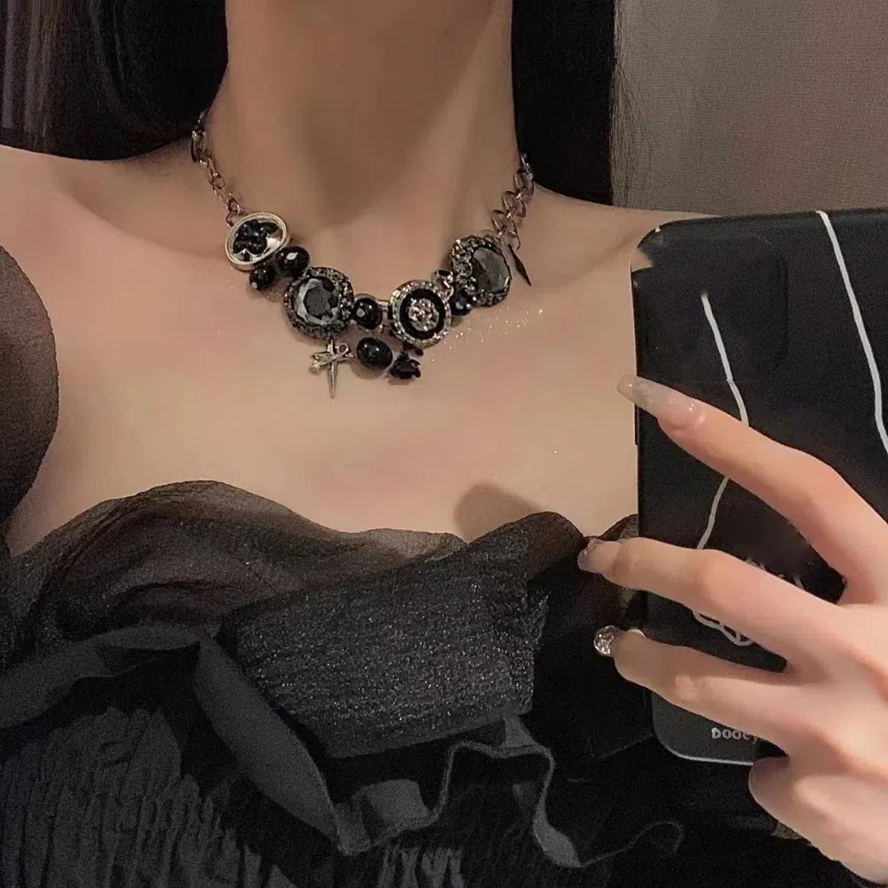 

Flower Gothic Necklace Tassel Accessories Rhinestone Beads Necklace Women Neck Jewelry Crystal Clavicle Chain Choker Party