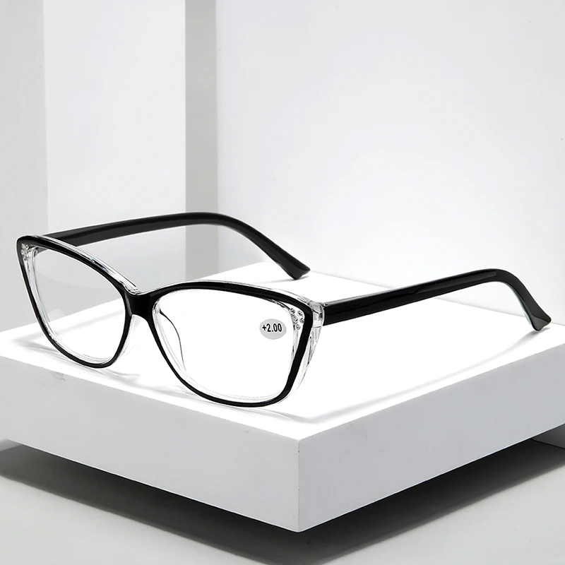 キャットアイ老眼鏡 4 個、超軽量で、スプリングヒンジ付きで快適な締め付け感のないフィット感を実現します。