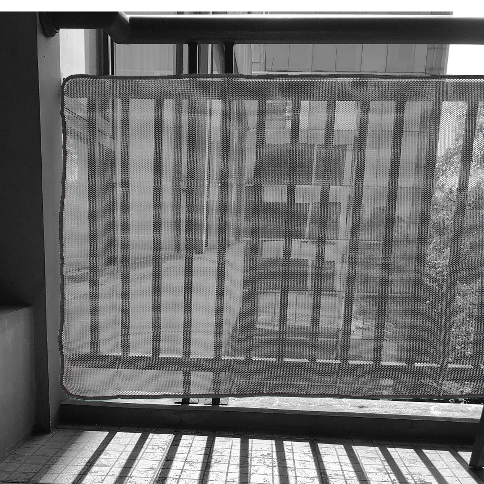 

1Set Banister Guard Stair Safety Net Mesh Baby Railing Net Tear-Resistant Balcony Screen 1.5x0.9m Child Pet Proof Barrier