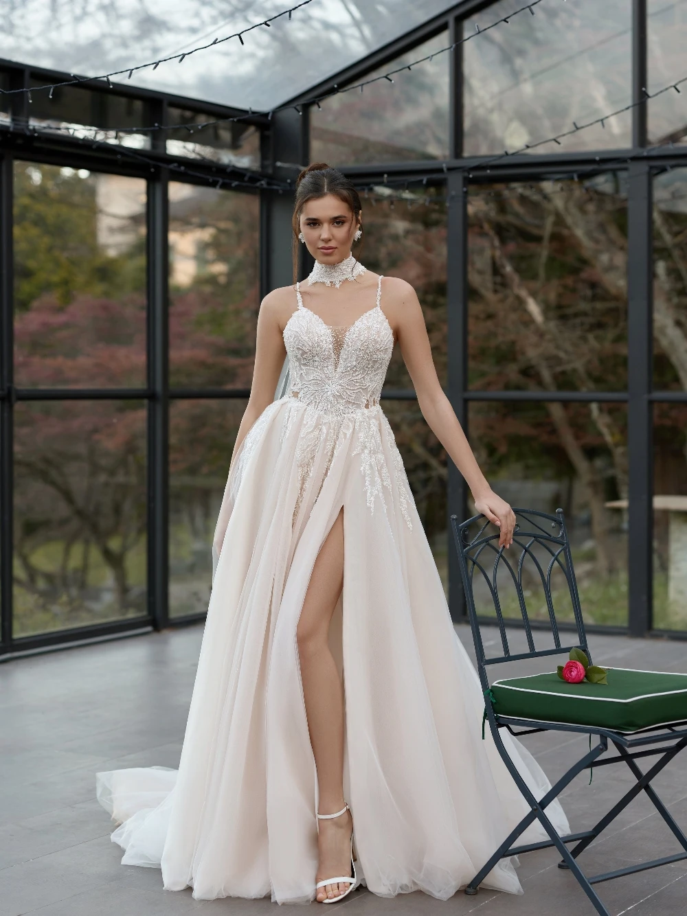 Romantic Ethereal Tulle Wedding Dress Gorgoeus Beaded Lace A Line Slit Backless Bridal Gown Customized Dreamy Long Birde Wear