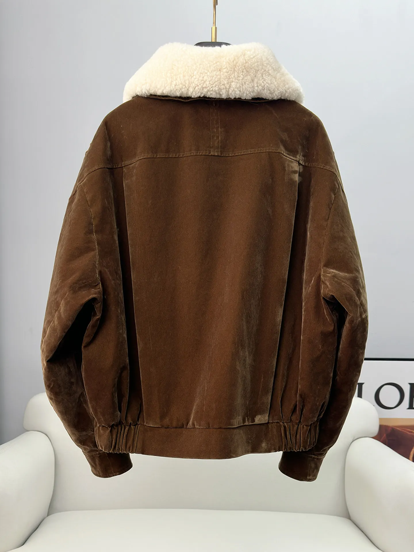 معطف Urban Tour Retro ذو ياقة صوف من قماش الدنيم المتدفقة على طراز أوزة لأسفل ولأسفل معطف قصير للنساء لشتاء 2025 طراز جديد