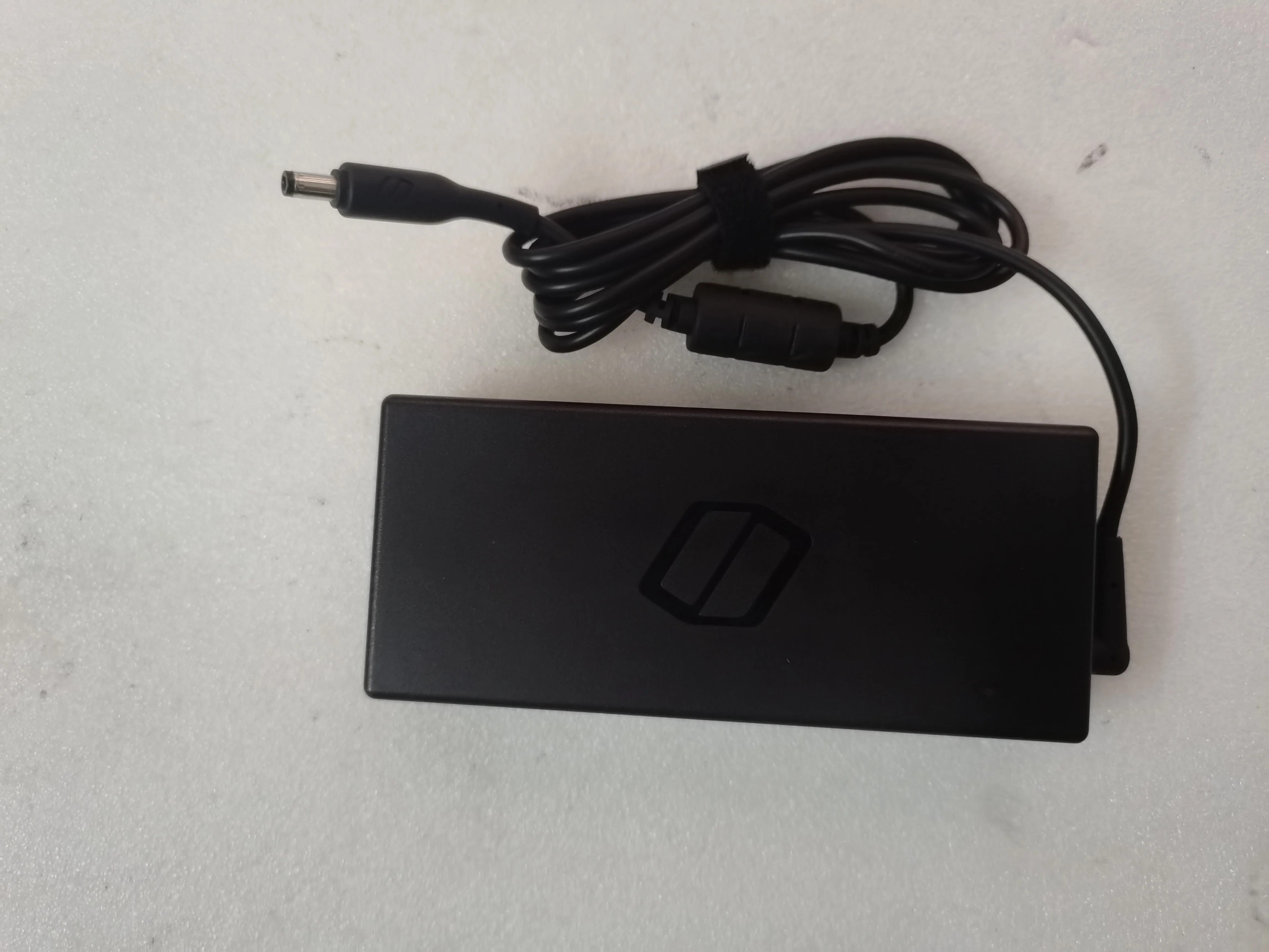 OEM 160W 19.5V 8.21A 5.5mm*2.5mm AC Adapter PA-1181-96 PA-1181-96S1 AD-16019A For Samsung Odyssey Z NP850XAC-X01US Notebook