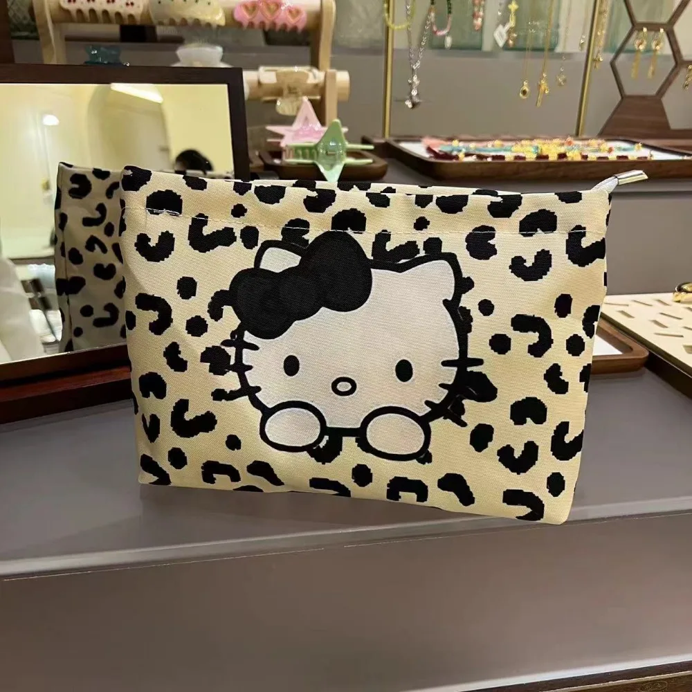 Hello Kitty Makeup Bag Kawaii Canvas Printed Storage Bag Anime Large Capacity Portable Dopamine Travel Storage Toilet Bag