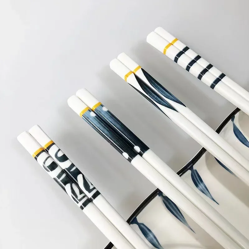 1Pair White Ceramic Chinese Style Chopsticks Bone Porcelain Long Ceramic Chopsticks Sushi Chopstick Tableware Gifts