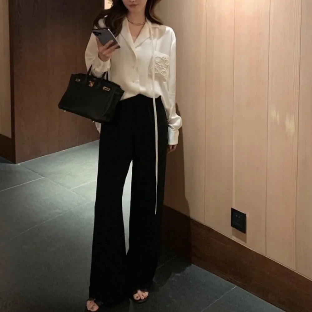 

Jinqian атласная рубашка с вышивкой и имитацией уксусной кислоты, свободный и тонкий ленивый топ с длинными рукавами