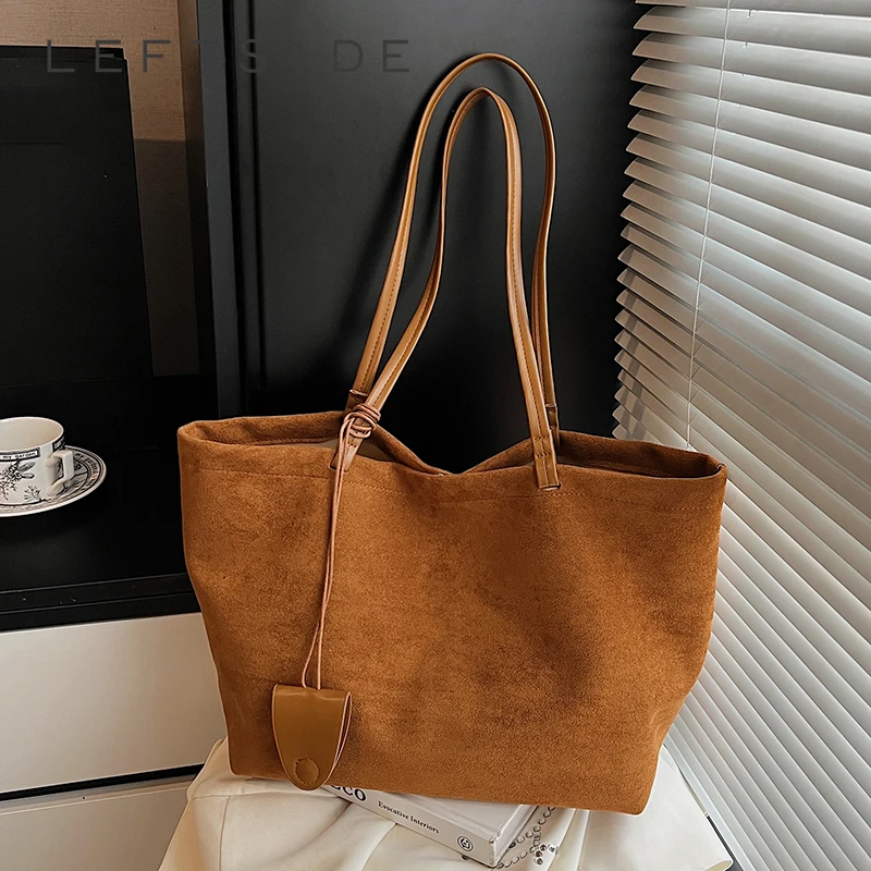 

Левая сторона, большая вместительная сумка-тоут из искусственной замши для женщин, сумки на плечо, 2022, дизайнерские роскошные сумки и кошельки с короткой ручкой