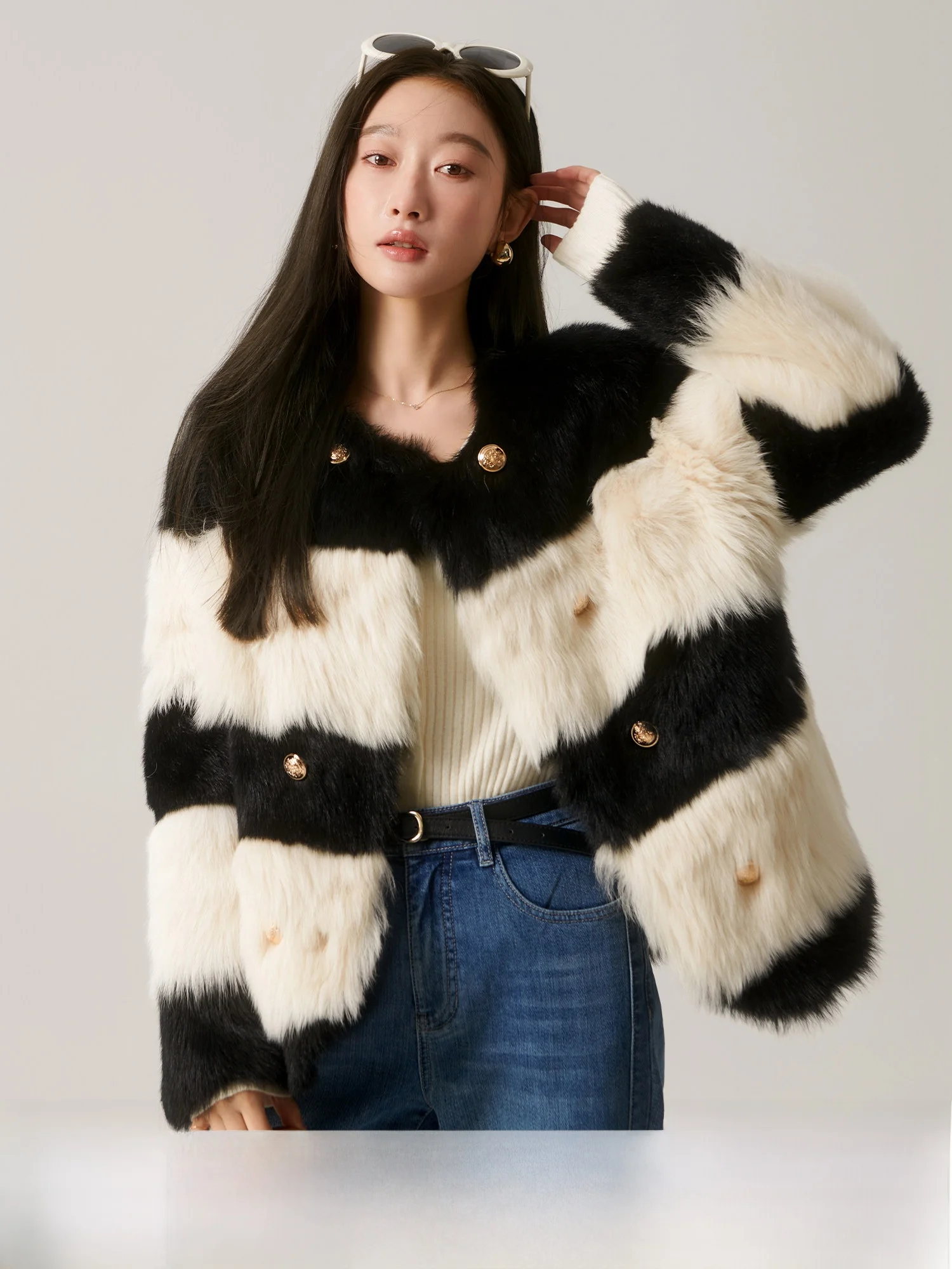 

Tuscan eepskin Fur Coat Striped Pattern One-Piece Outerwear Bla White Diary Py0500 by Pumpkin Valley for Women