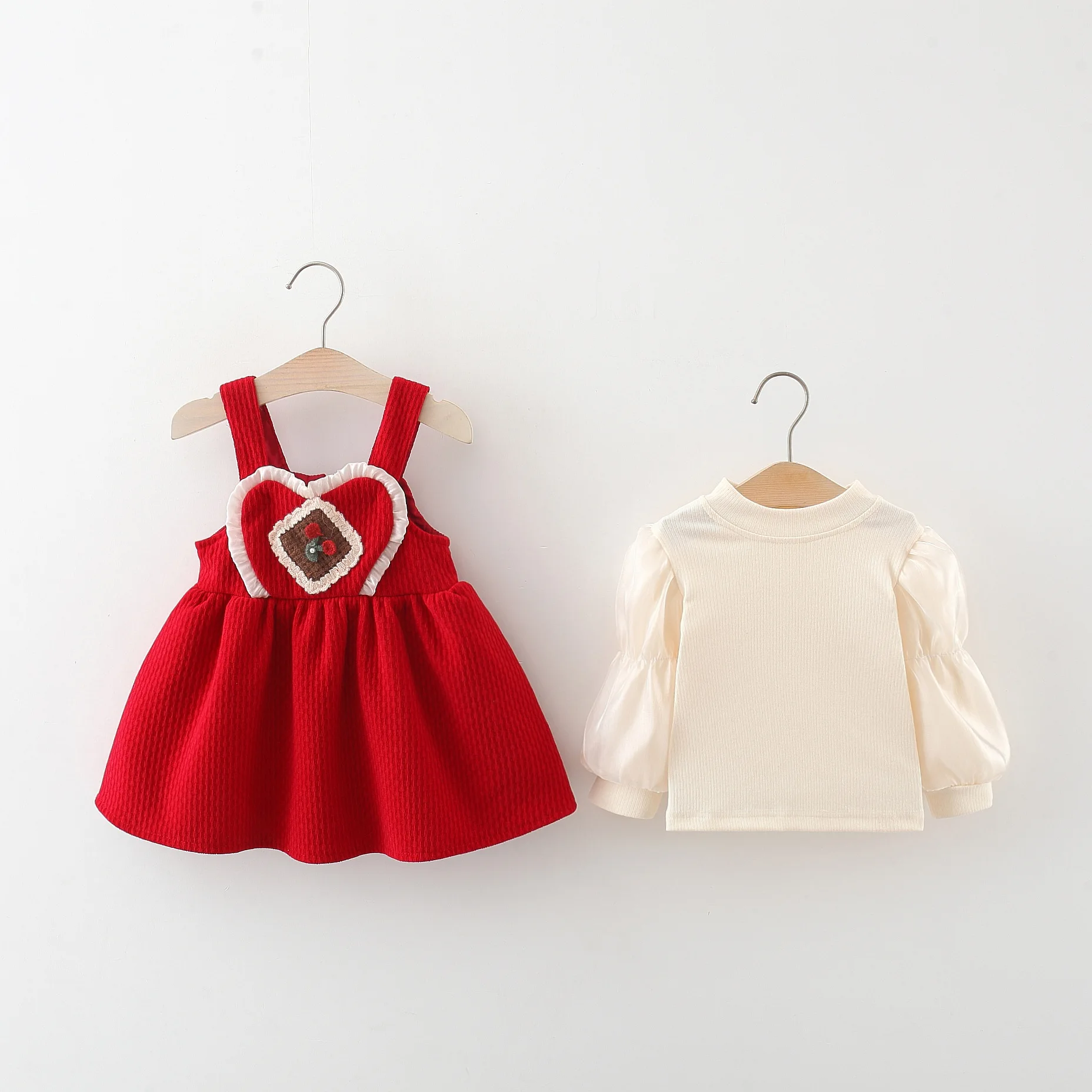 

2024 autumn new girls sets love strap dress and bottoming shirt two piece set Korean version puff sleeve kids clothes