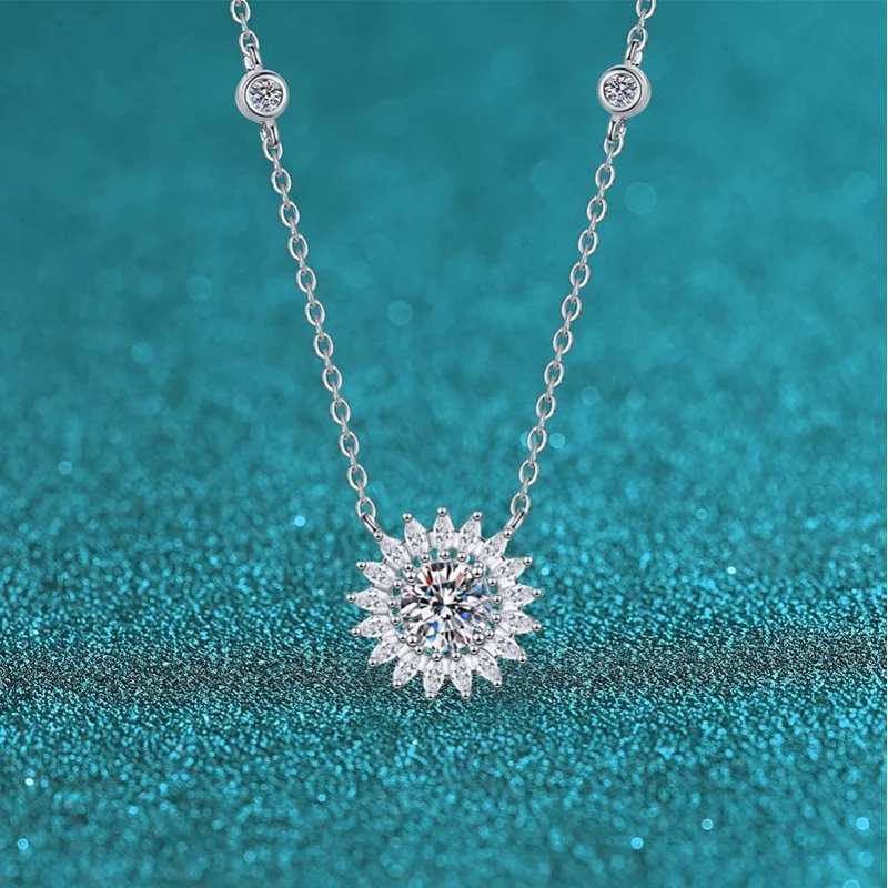S925 Sterling Silver Moissanite Sunflower Necklace  Light Luxury Delicate Instagram Style Holiday Gift