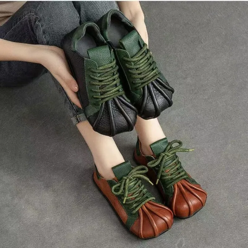 Women's Casual Sport Sneakers Square Toe Soft Leather Lace-Up Comfortable Flat Running Hiking Shoes Trendy Footwear
