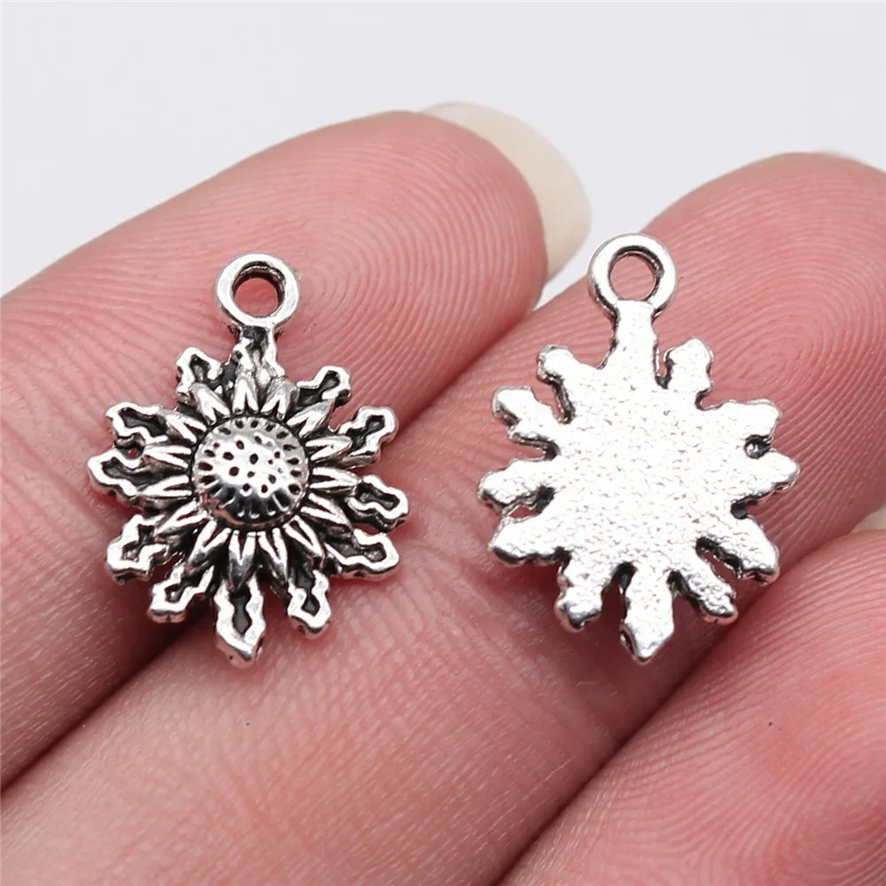 20 pcs / lot Sun Pendant Charms Warna Perak Antik Sun Charms Jewelry DIY Sun Charms Untuk Pembuatan Gelang