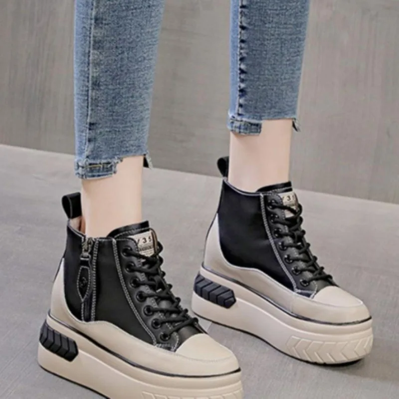 Sepatu kulit PU wanita, sneaker Platform ritsleting samping, peninggi Serba Guna, kasual musim gugur 8cm