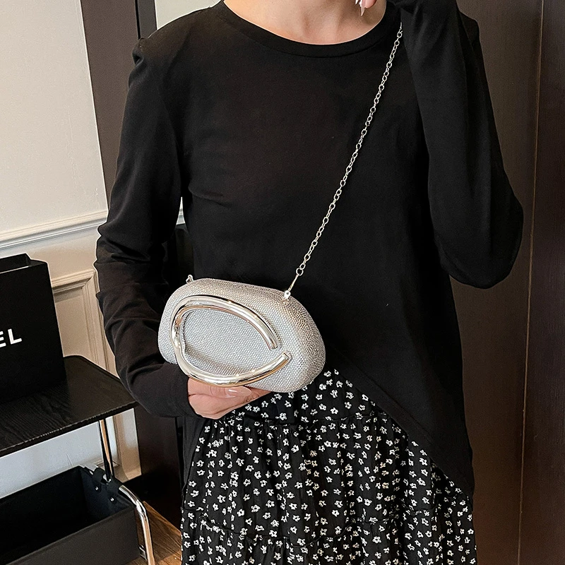 حقيبة كتف نسائية كلاسيكية فاخرة بتصميم كلاسيكي من الجلد حقيبة يد أنيقة لملابس يومية أنيقة