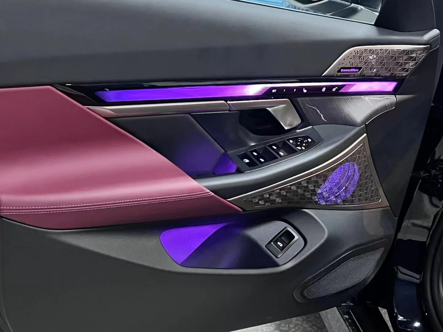 Tweeter Luminoso Illuminazione Notturna Trim Subwoofer Audio Altoparlante Corno Copertura LED per G05 G06 G07 X5 X6 X7