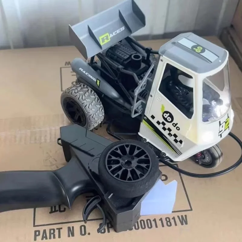 RC Car 2.4G 1:16 Remote Control Drift Racing Tricycle High Speed Motorcycle Simulated Sound Modle Car Desktop Creative Toy Gift