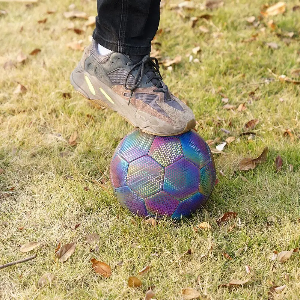 

Holographic Luminous Soccer Ball Size 4/5 Football Luminous Soccer Balls Night Glowing Reflective Footballs Outdoor Light Up Toy