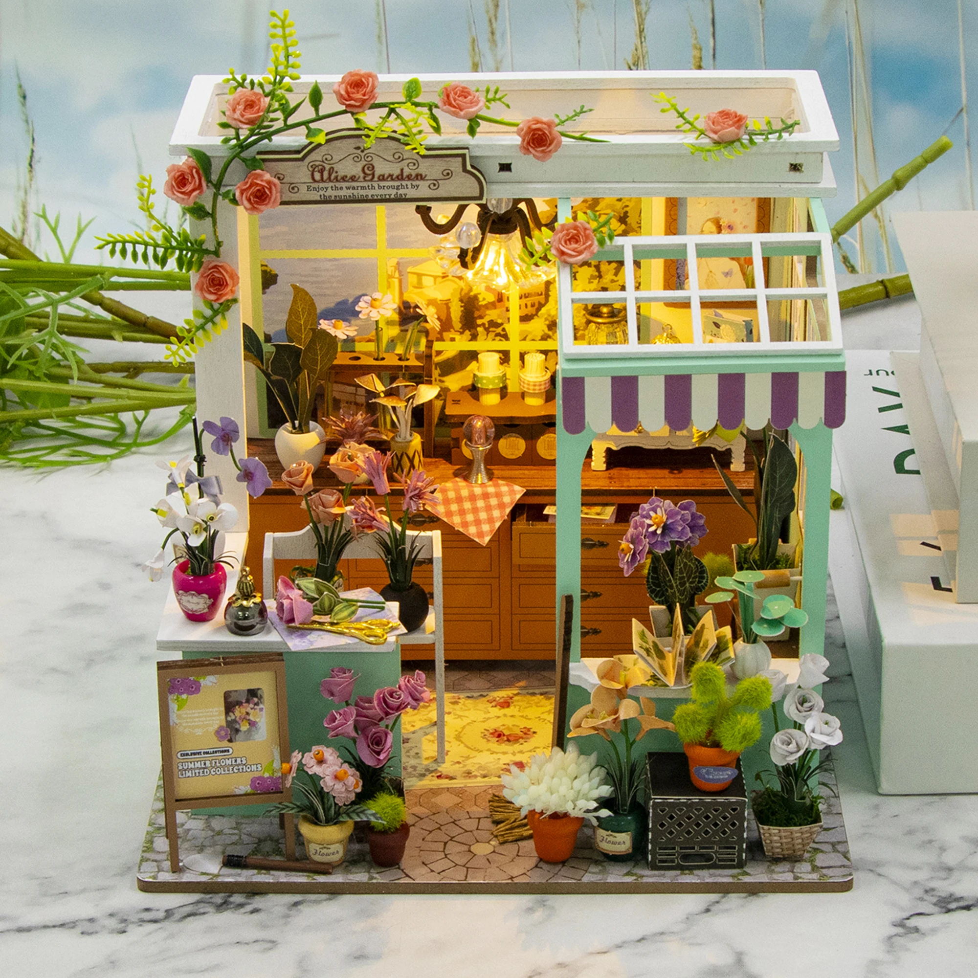 Diy de madeira princesa jardim mini casa kits modelo em miniatura com luzes led casa bonecas com móveis para amigos presentes aniversário