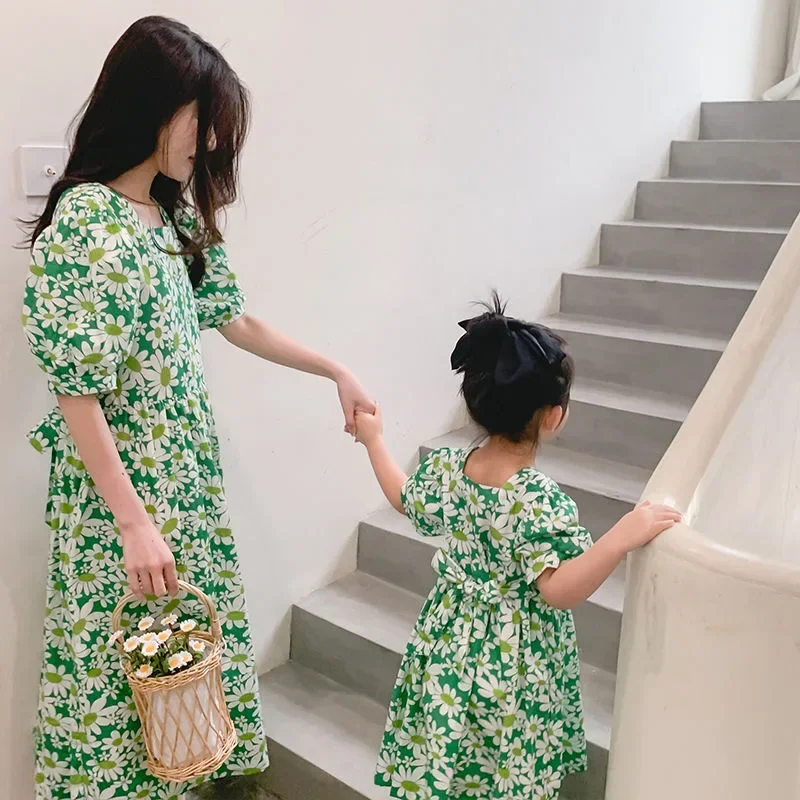 Floral Parent-Child Outfits,Mom and Daughter Dress Family Matching Party Carnival Mother Kids Clothes Family Matching Outfits