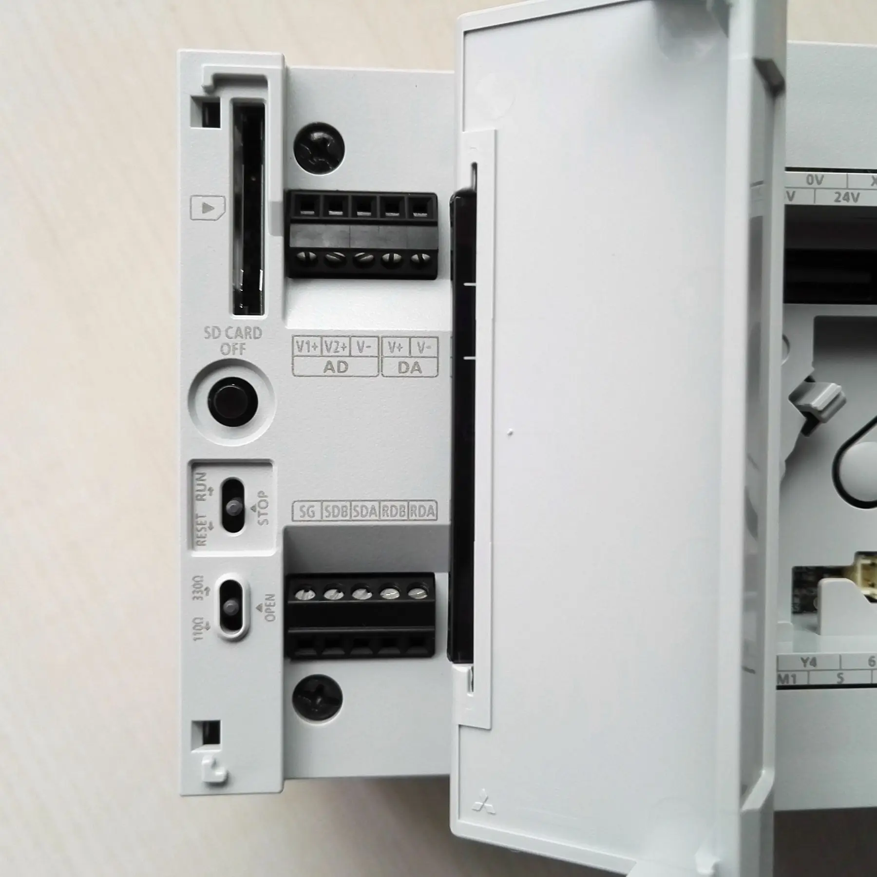 PLC CPU Units FX5U-80MT/ES