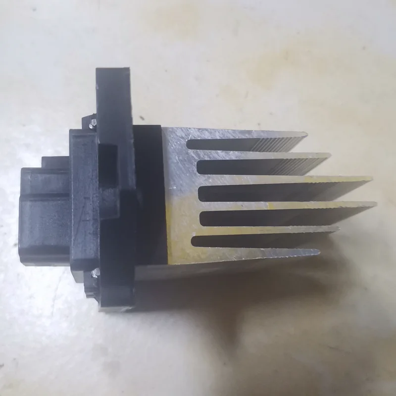 11Q6-90530 XKAN-00032 XKAN-00050 R320LC9 R330LC9S R350LC9 R360LC9 Резистор кондиционера Контроллер тепла для Hyundai Digger