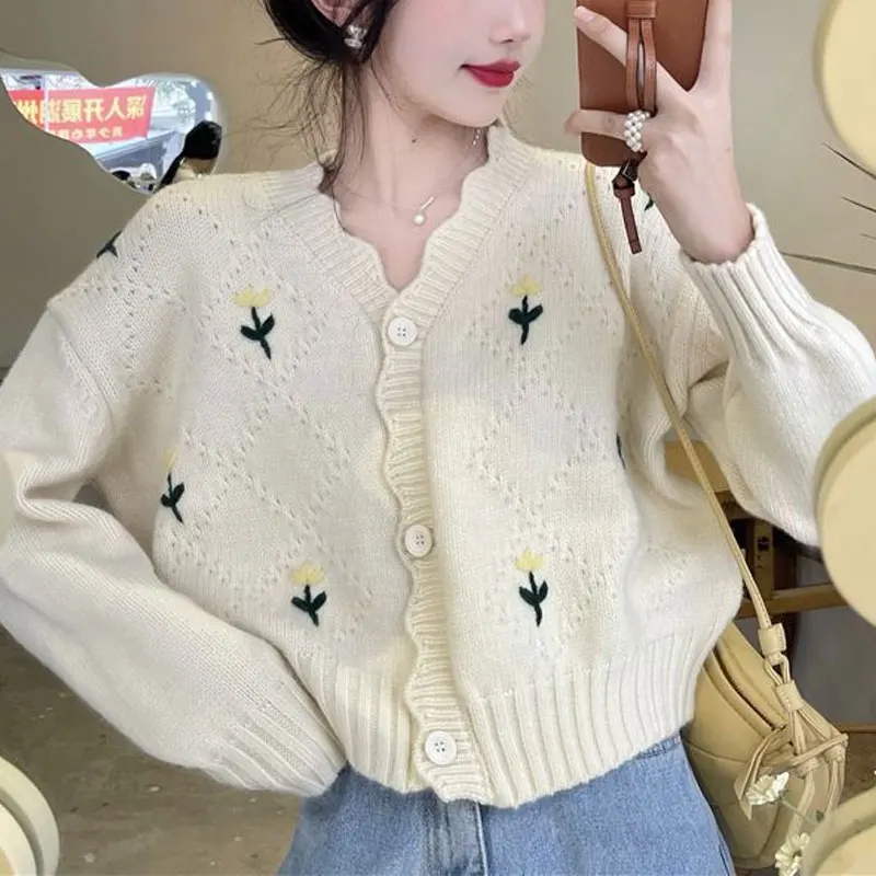 Casual Floral Embroidery Cardigan Stylish Female Clothing V-Neck Loose Korean Spring Autumn Vintage Long Sleeve Knitted Sweaters