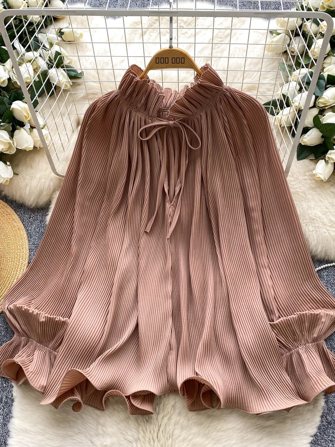 Gentle Wind Ele Pleated Bell Sve irt Women's Loose Slimming Casual Lace Trim Top Polyester Fiber Long Sve