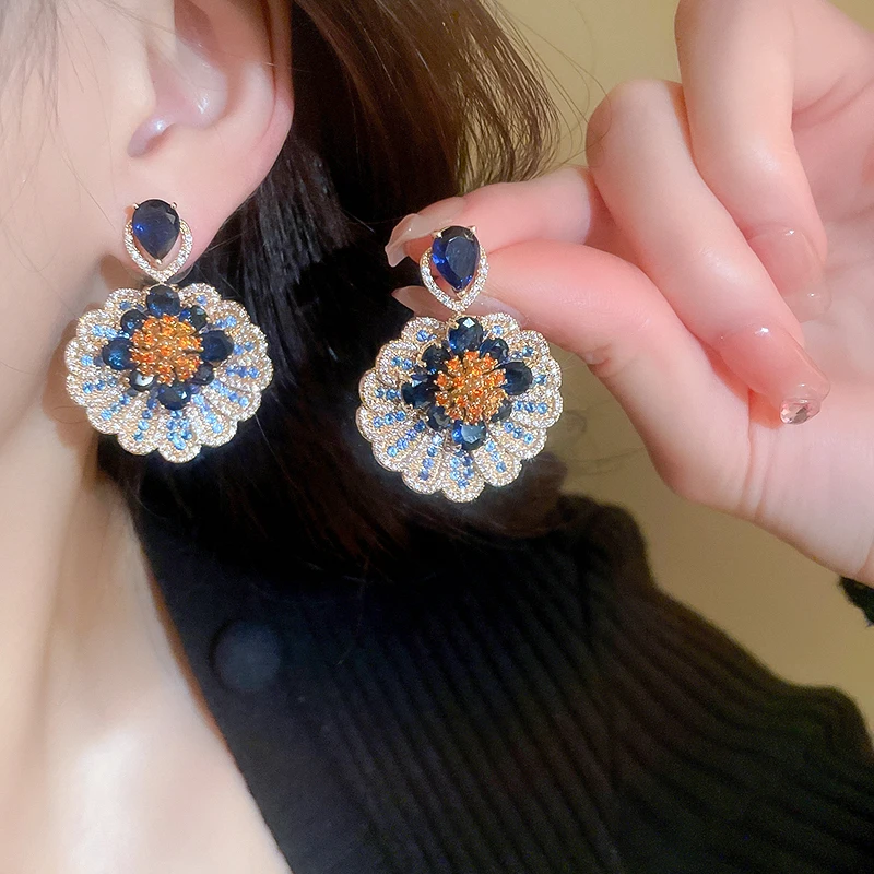 Zircon flower stud earrings high-end exaggerated earrings high-end temperament socialite retro earrings summer