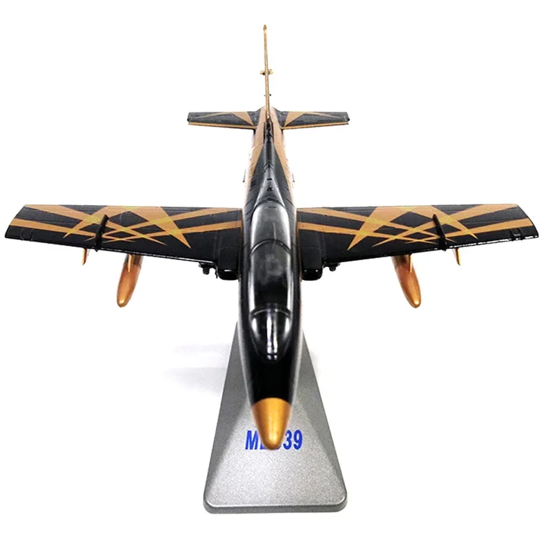 1/72 مقياس سبيكة المدرب المقاتلة MB339 إيطاليا MB-339 نموذج طائرة لعب الأطفال أطفال هدية لجمع الديكور