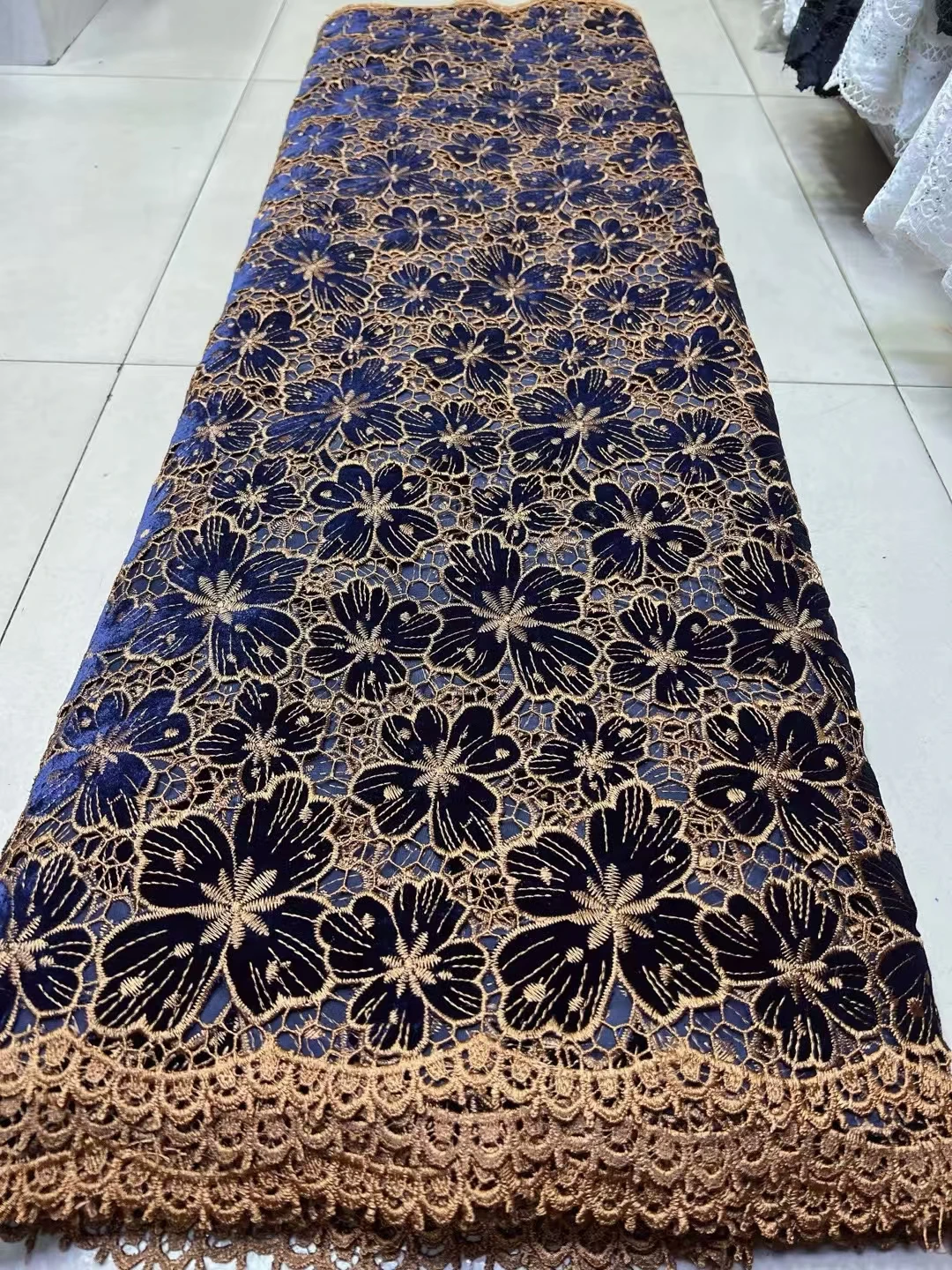 Guangzhou Designer's DIY Fabric Blue Velvet Laser Embroidered Floral Pattern Weft Polyester Jacquard Woven Technique for Women's