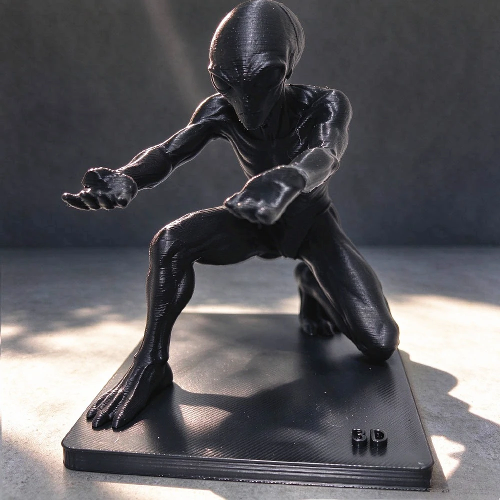Creative 3D Printed Alien Pen Holder Desktop Organizer Sci-Fi Desk Decor Stationery Stand Office Gift Display Desktop Ornament