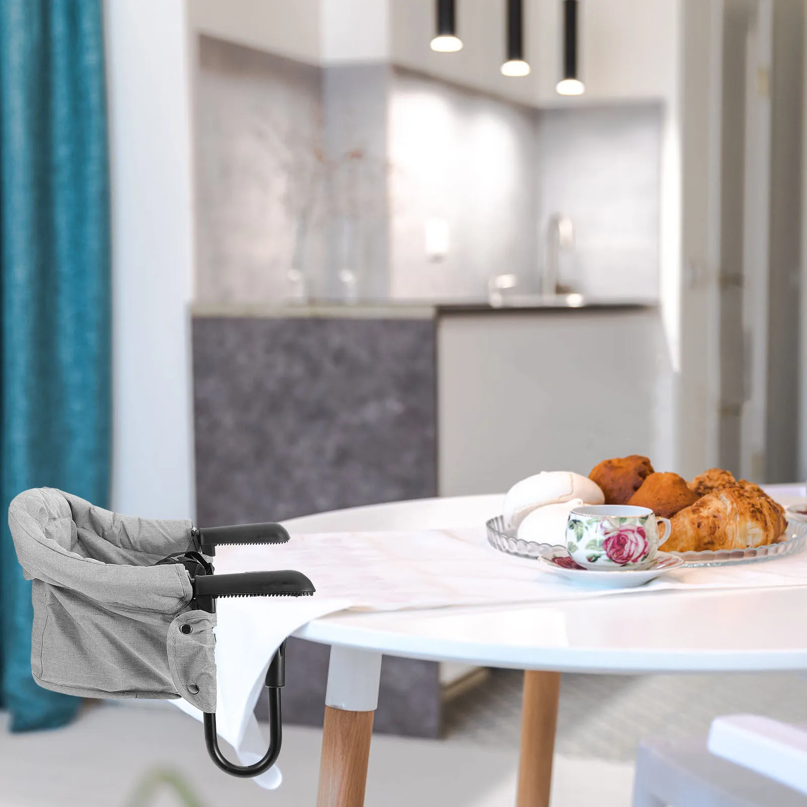 كرسي مرتفع للأطفال محمول قابل للطي بمشبك على كرسي التغذية على مقعد للسفر وتناول الطعام واستخدام الطفل كرسي مرتفع للأطفال الصغار