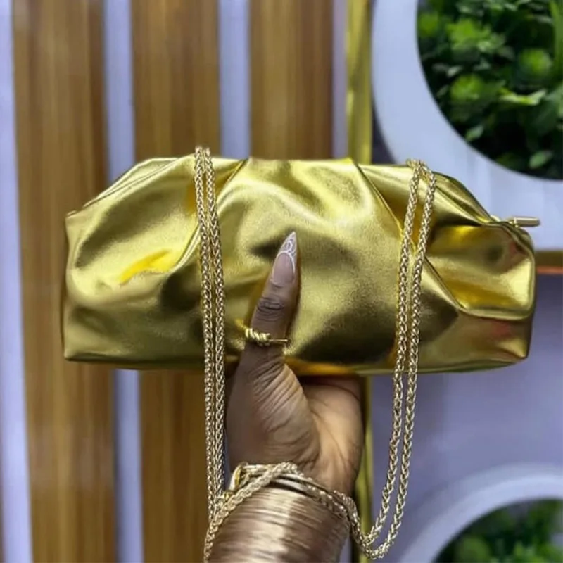 

Изысканная элегантная женская вечерняя сумка, роскошная модная сумка-облако с цепочкой, новая плиссированная маленькая квадратная сумка, однотонная универсальная сумка