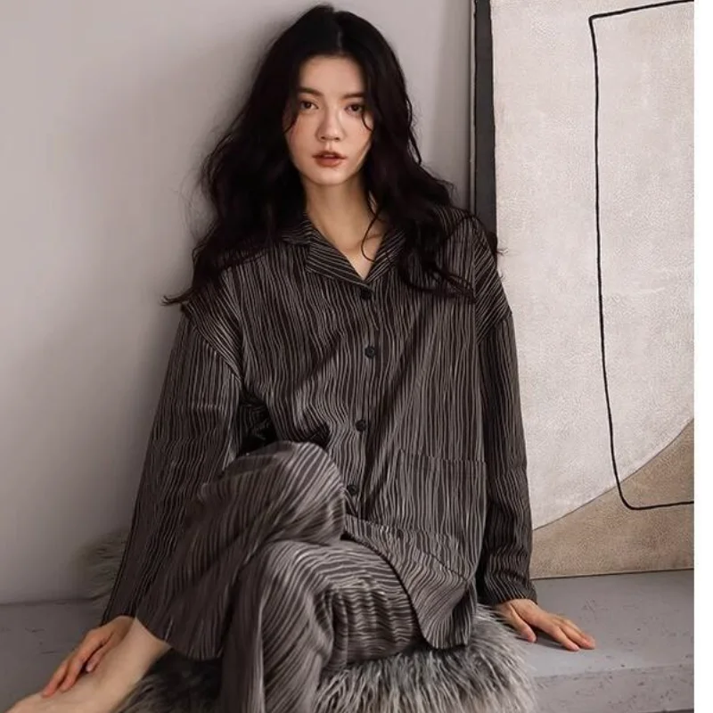 

Женские пижамы в полоску, студенческие повседневные пижамные комплекты из 2 предметов с героями мультфильмов, которые можно носить в качестве верхней одежды, сексуальные пижамные комплекты для домашнего использования