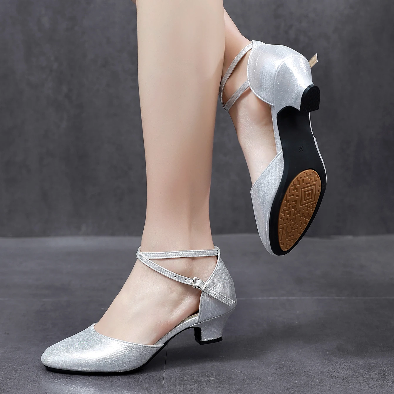 New Ladies Standard Shoes Pearl Ladies Ballroom Dancing Shoes Closed Toe Salsa Shoes Rubber Soft Outsole Modern Dance Low Heels