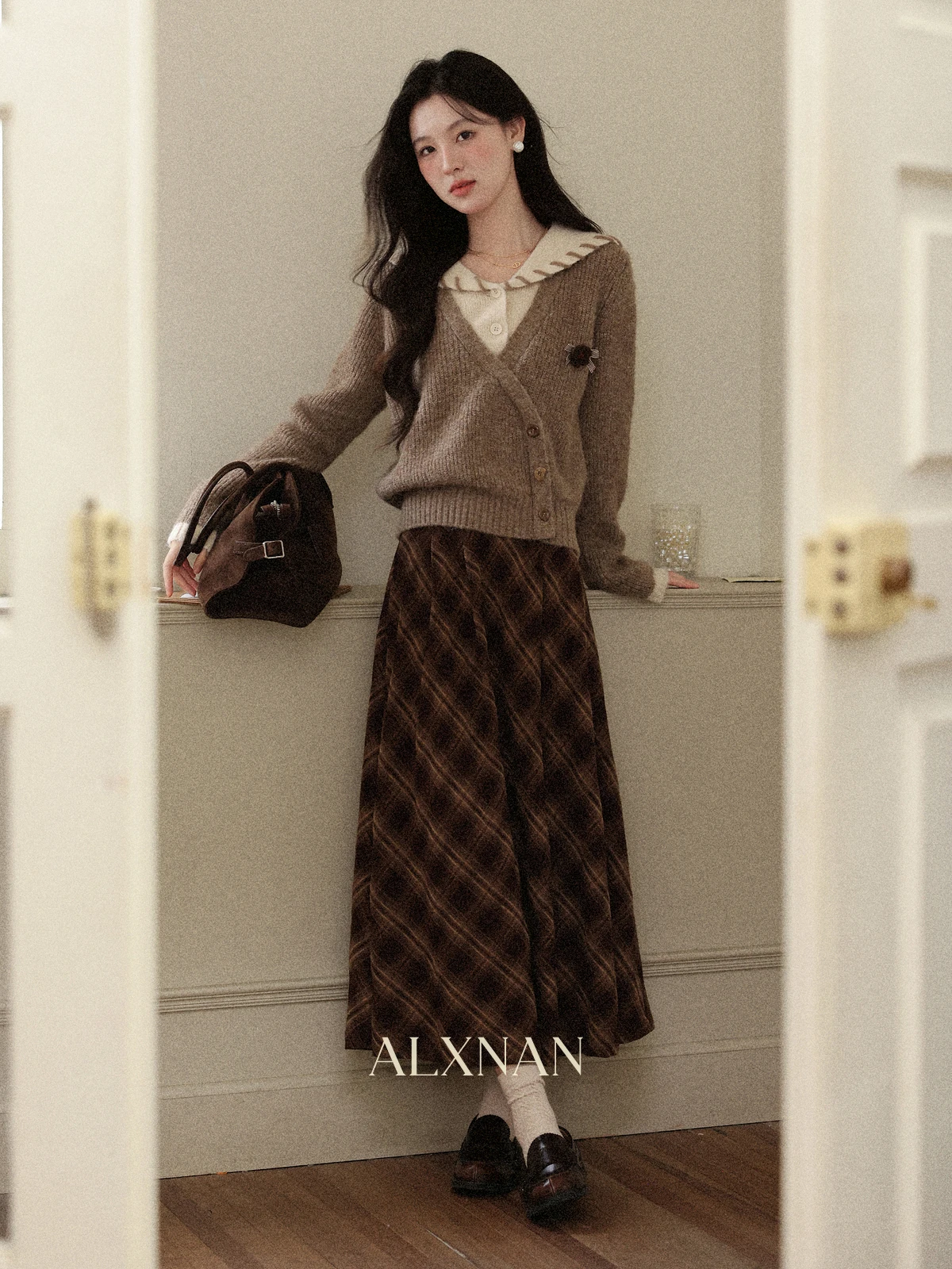 ALXNAN-suéter de lana caqui para mujer, suéter de punto elegante de manga larga con costuras, jerséis holgados para otoño para mujer L57317