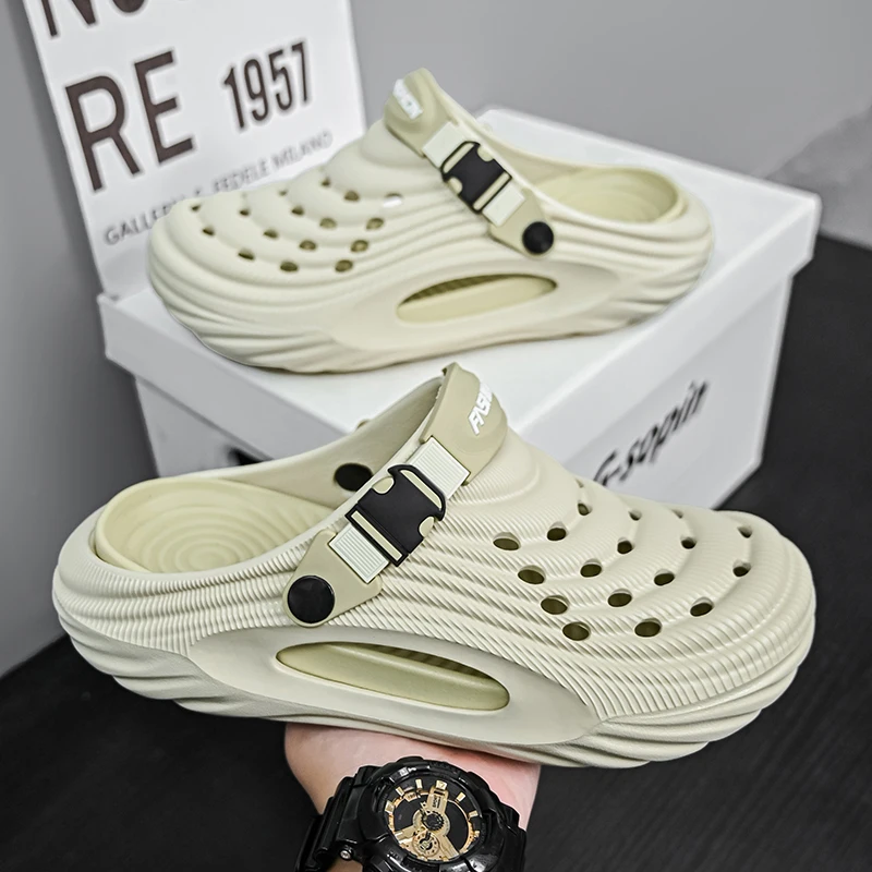 New Couple Models Hole Shoes Summer Women's Sandals Beach Lightweight Men's Slippers Baotou Waterproof Sandals Slippers Men