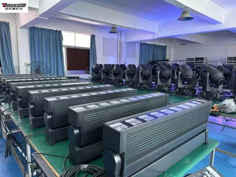 6個の屋外用10*60WピクセルビームLEDムービングヘッドズームウォッシュバー、RGBリングハローエフェクト付き、DJナイトクラブパーティーステージ機器