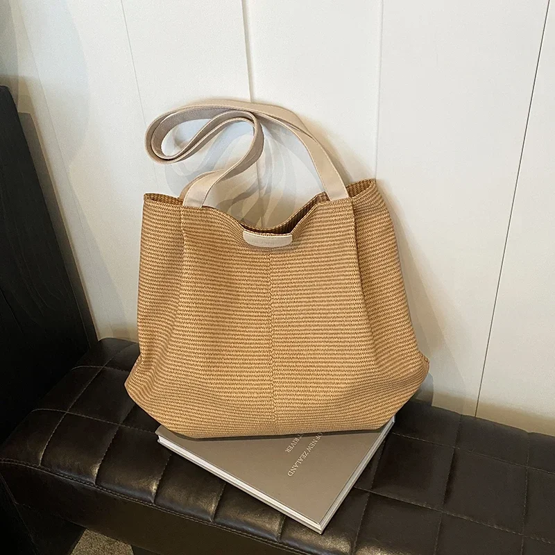 Leisure Large Capacity Commuting Versatile Tote Bag for Women Fashionable and Minimalist Shoulder Bag Sac Tote À La Mode