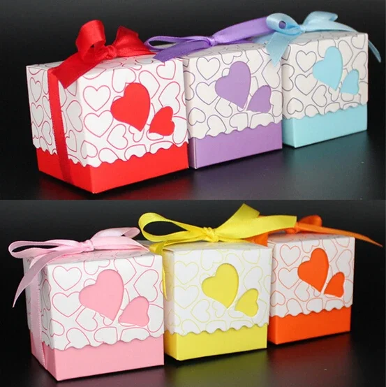 100Pcs Romantic Hollow Out Love Heart Wedding Gift Box Party Favor Paper Candy Boxes Square Gift Boxes + Ribbon