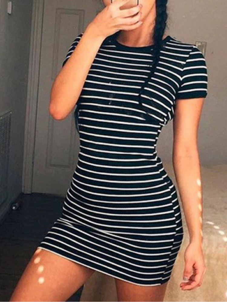 

Summer sexy mini skirt women's short sleeved street decoration Y2K black striped dress pajamas party evening dress dress