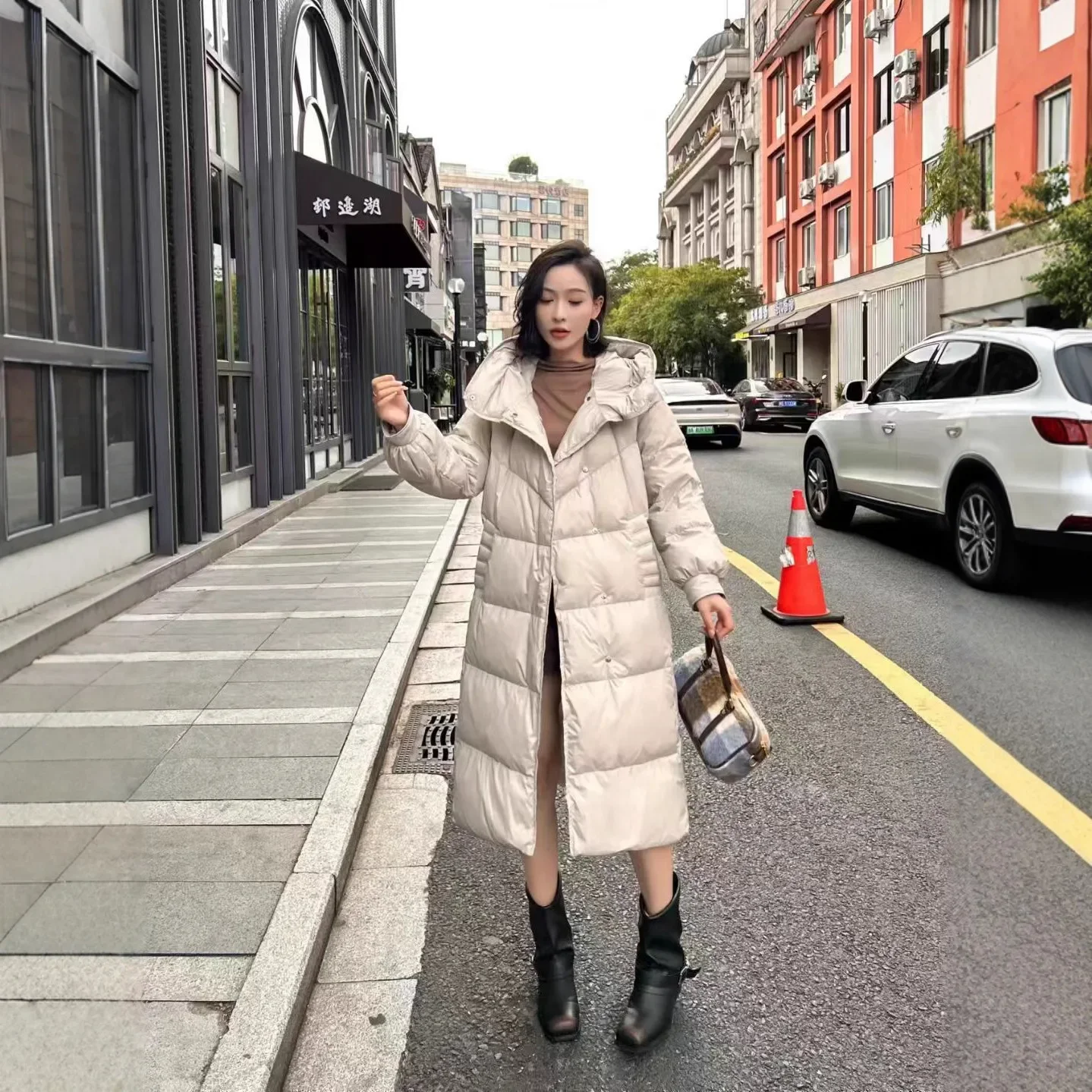 Nueva chaqueta de invierno para mujer, Parkas de plumón de ganso cálidas con capucha para ir al trabajo